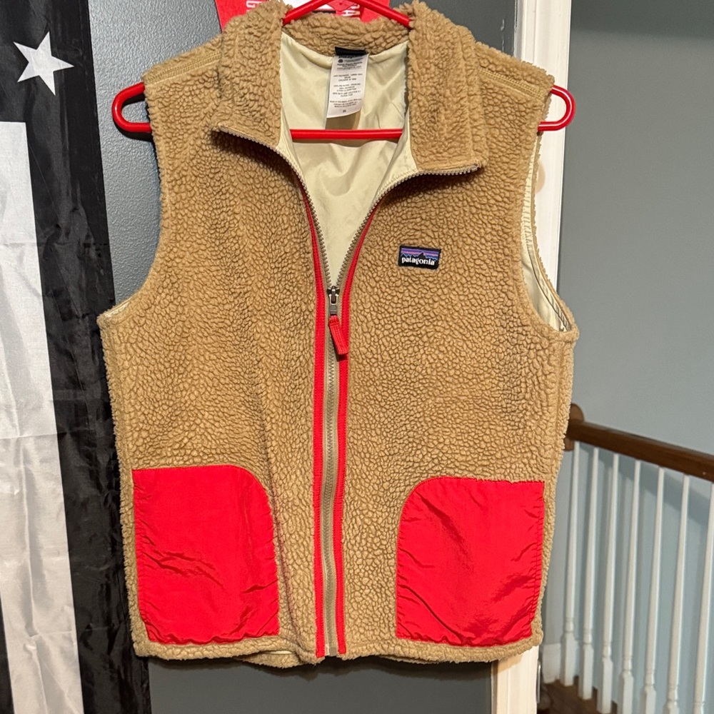 Patagonia Kids Fleece Vest in Tan and Red